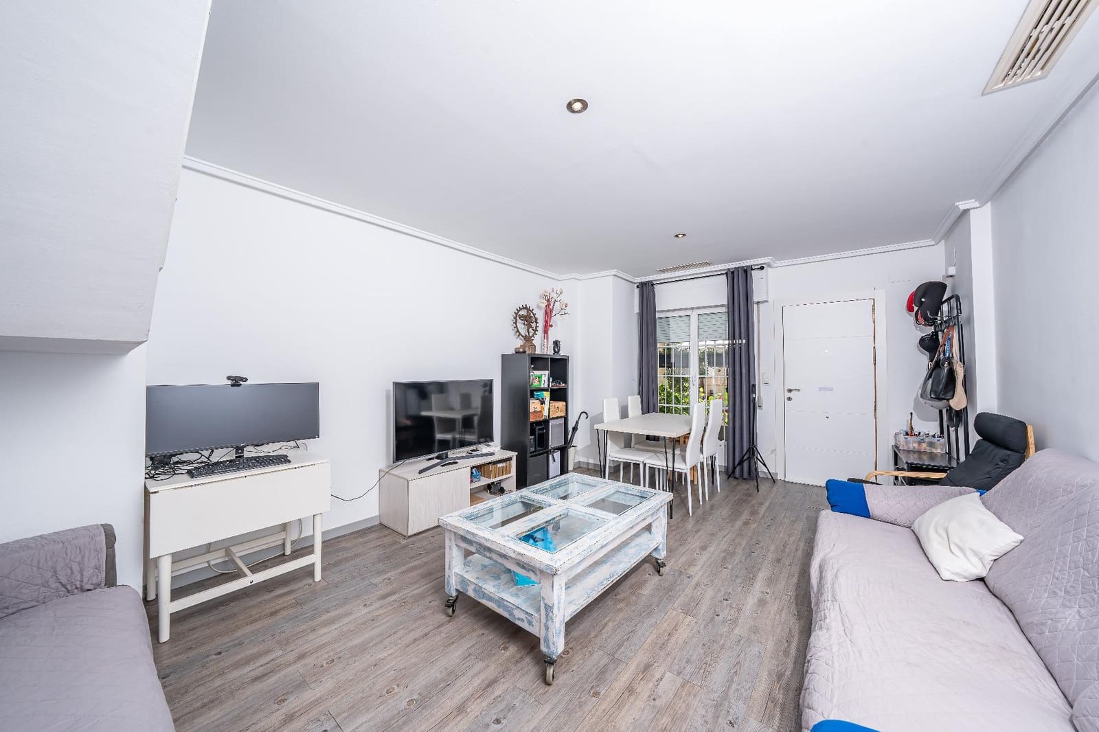 3 slaapkamer Rijtjeshuis te koop in Elche / Elx met zwembad garage - € 385.000 (Ref: 10030560)