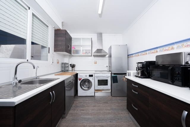 3 slaapkamer Rijtjeshuis te koop in Altabix, Elche / Elx met zwembad garage - € 385.000 (Ref: 10030560)