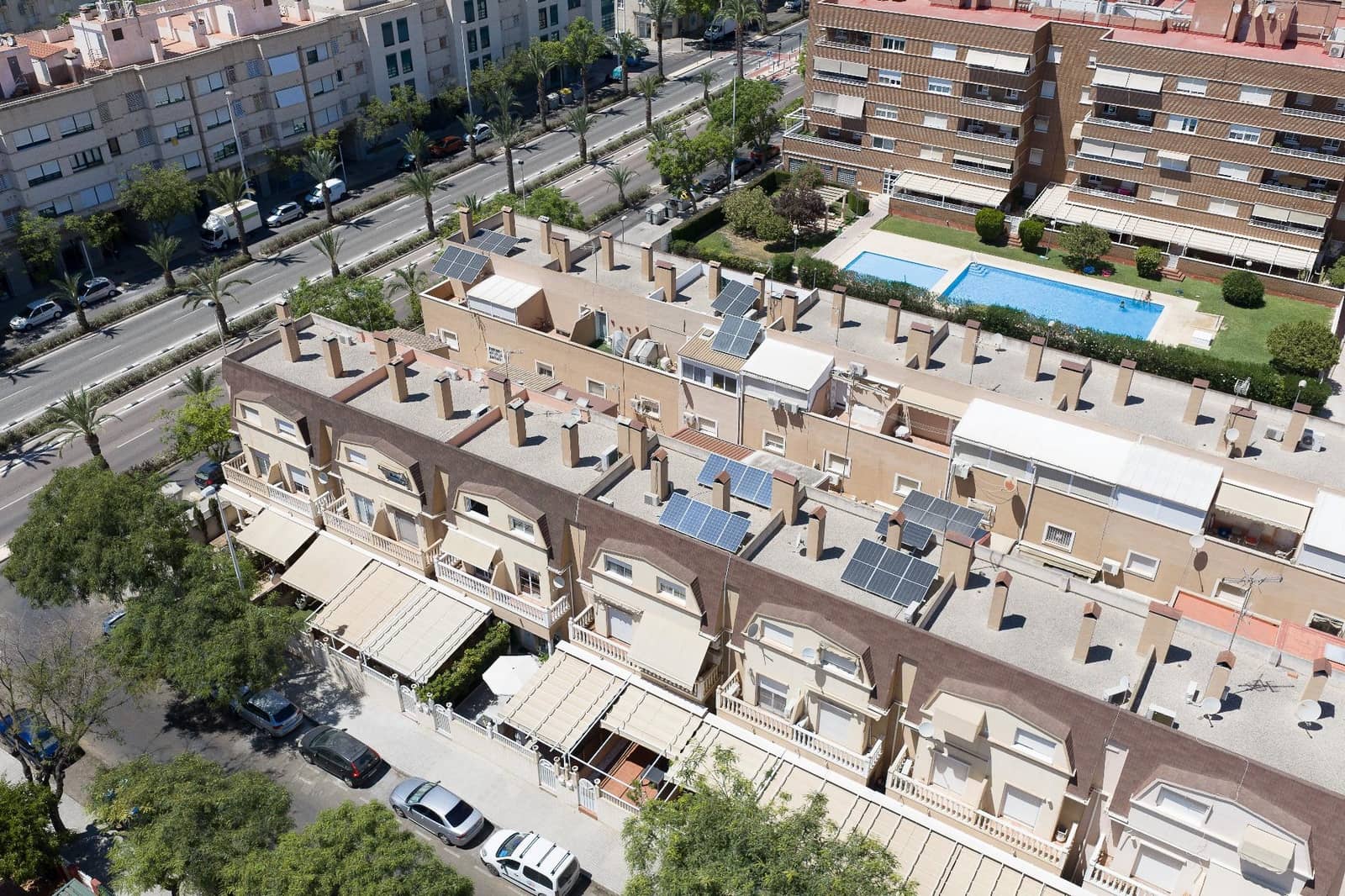 3 slaapkamer Rijtjeshuis te koop in Elche / Elx met zwembad garage - € 385.000 (Ref: 10030560)