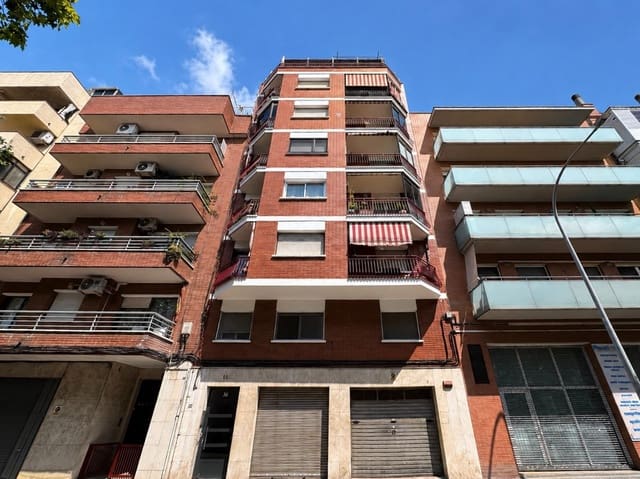 3 sovrum Lägenhet till salu i Montcada i Reixac - 230 000 € (Ref: 10035375)