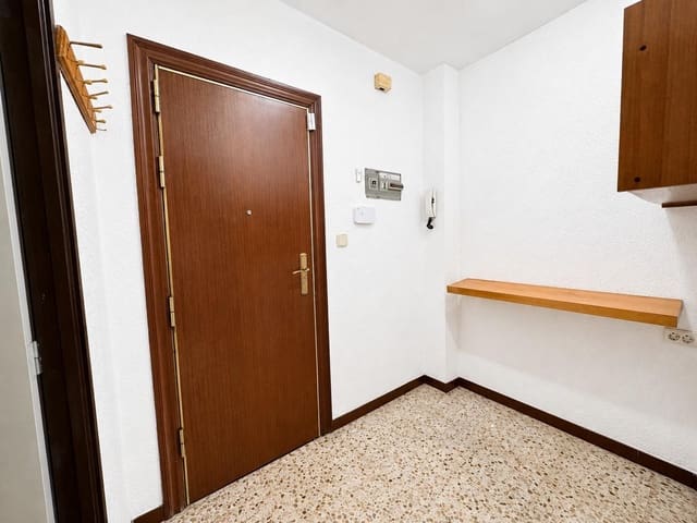 3 sovrum Lägenhet till salu i Montcada i Reixac - 230 000 € (Ref: 10035375)