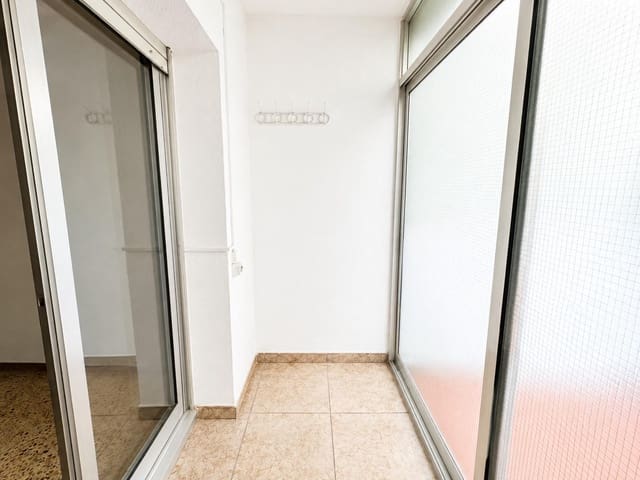 3 sovrum Lägenhet till salu i Montcada i Reixac - 230 000 € (Ref: 10035375)