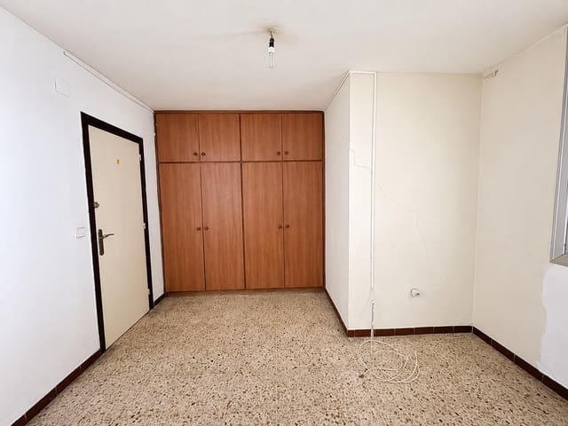 3 sovrum Lägenhet till salu i Montcada i Reixac - 230 000 € (Ref: 10035375)