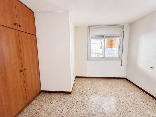 3 sovrum Lägenhet till salu i Montcada i Reixac - 230 000 € (Ref: 10035375)
