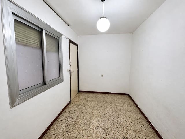 3 sovrum Lägenhet till salu i Montcada i Reixac - 230 000 € (Ref: 10035375)