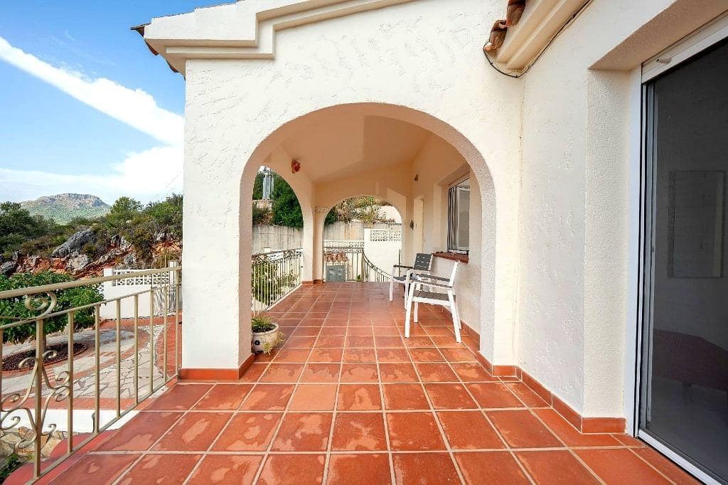 3 slaapkamer Villa te koop in Jalon / Xalo met zwembad - € 465.000 (Ref: 10035376)