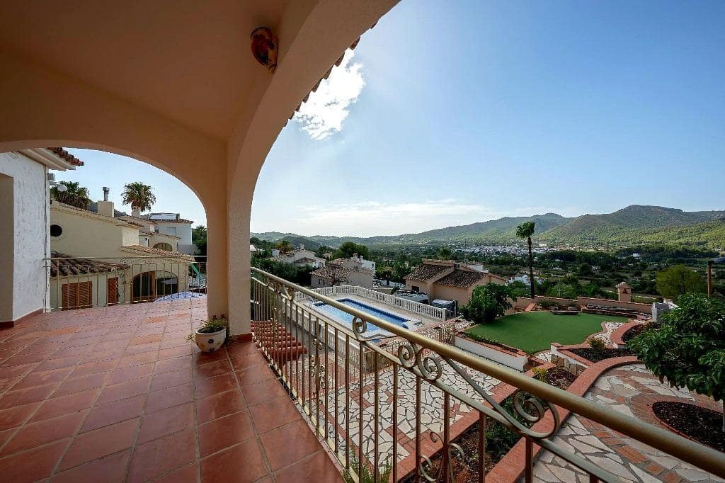 3 slaapkamer Villa te koop in Jalon / Xalo met zwembad - € 465.000 (Ref: 10035376)