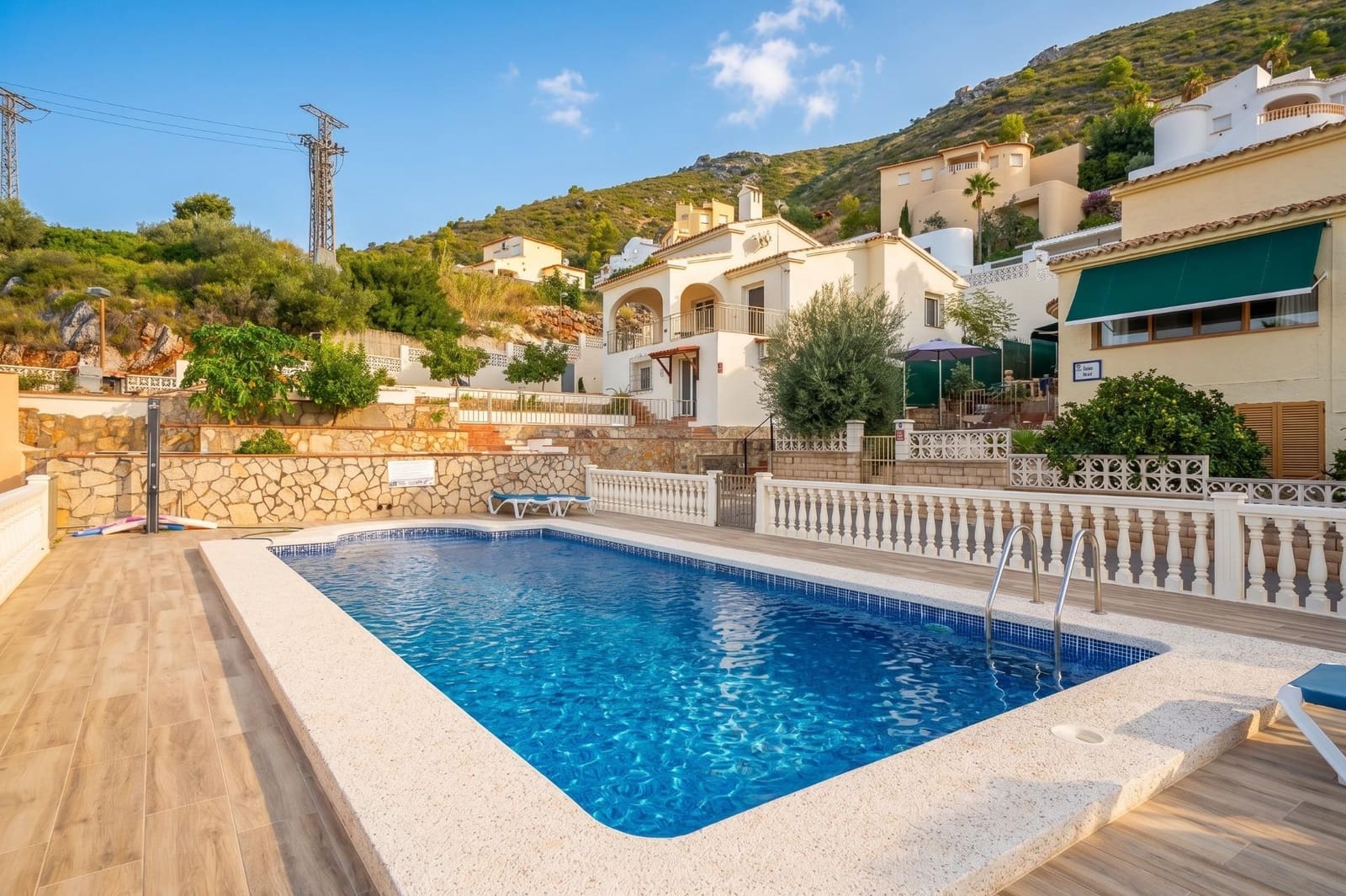 3 slaapkamer Villa te koop in Jalon / Xalo met zwembad - € 465.000 (Ref: 10035376)
