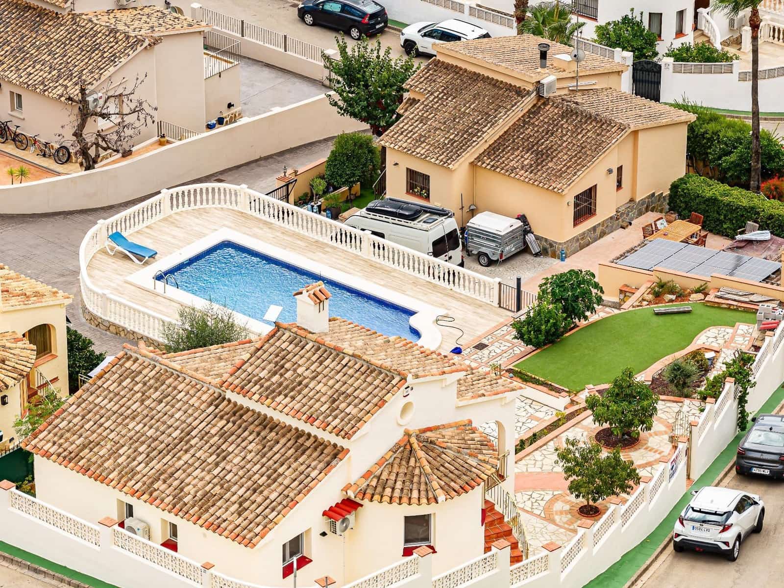 3 slaapkamer Villa te koop in Jalon / Xalo met zwembad - € 465.000 (Ref: 10035376)