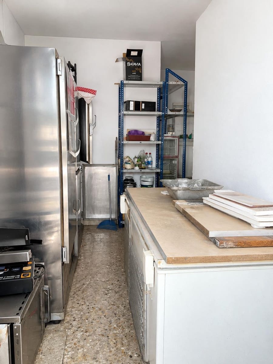 Local Comercial en Montcada i Reixac en venta - 150.000 € (Ref: 10035377)