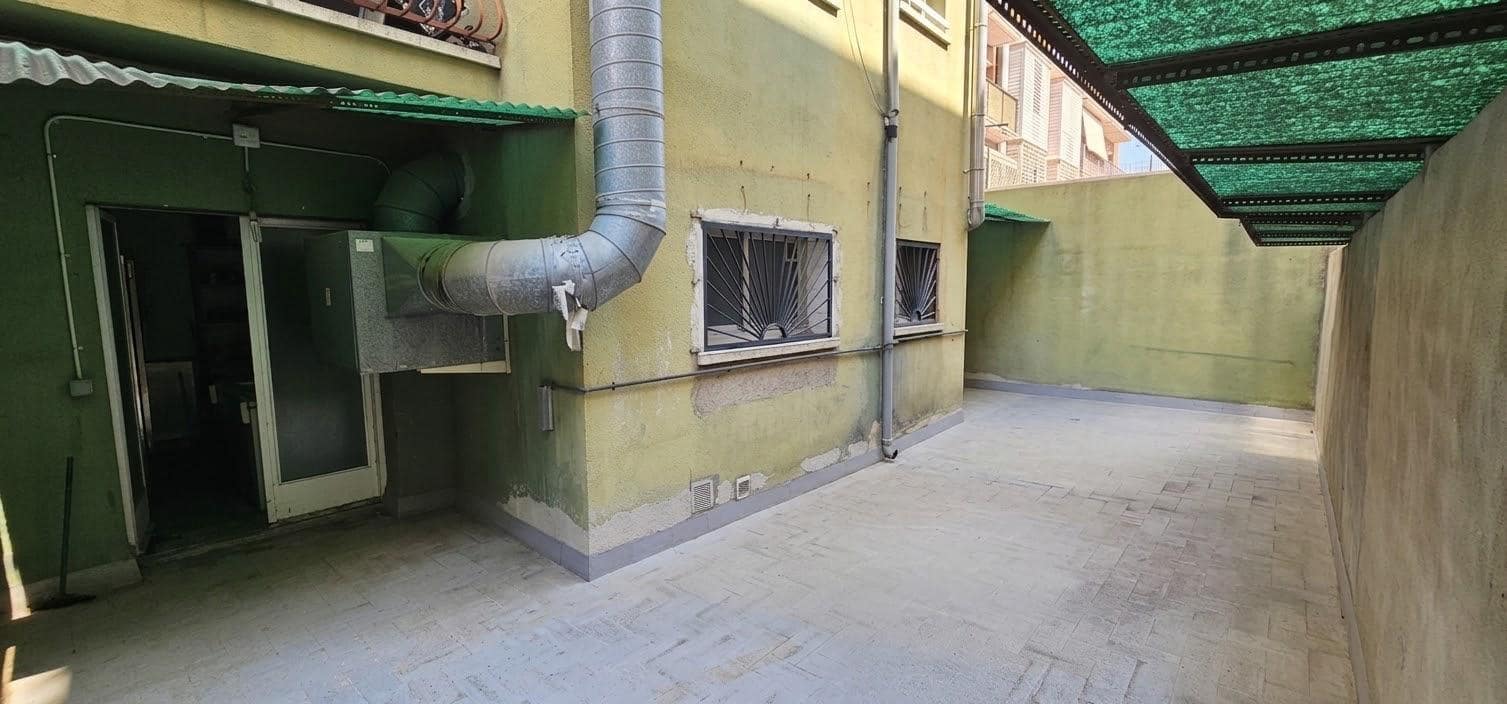 Local Comercial en Montcada i Reixac en venta - 150.000 € (Ref: 10035377)