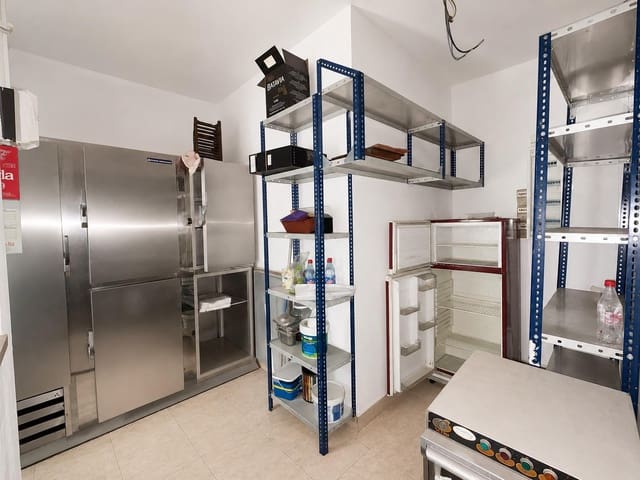 Local Comercial en Montcada i Reixac en venta - 150.000 € (Ref: 10035377)