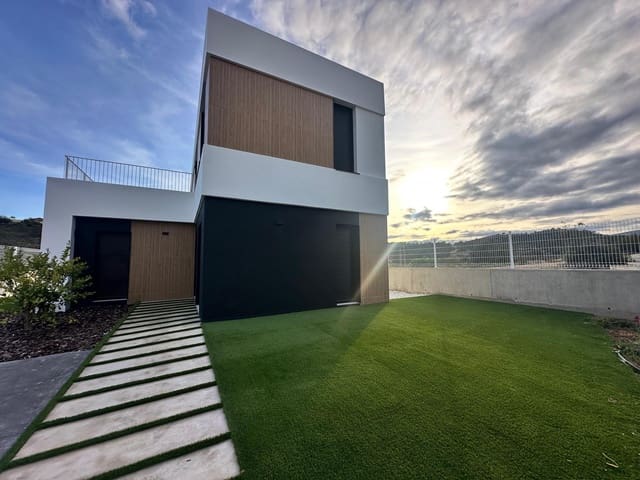 3 quarto Moradia para venda em Finestrat com piscina garagem - 850 000 € (Ref: 10035379)