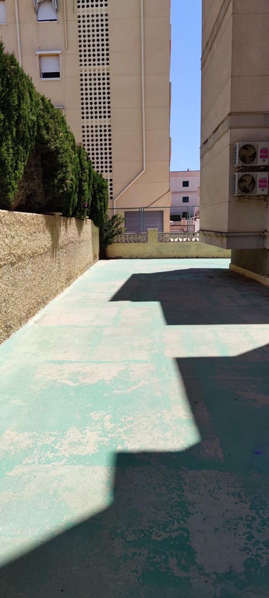 4 quarto Apartamento para arrendar em Santa Pola - 1 800 € (Ref: 10037459)