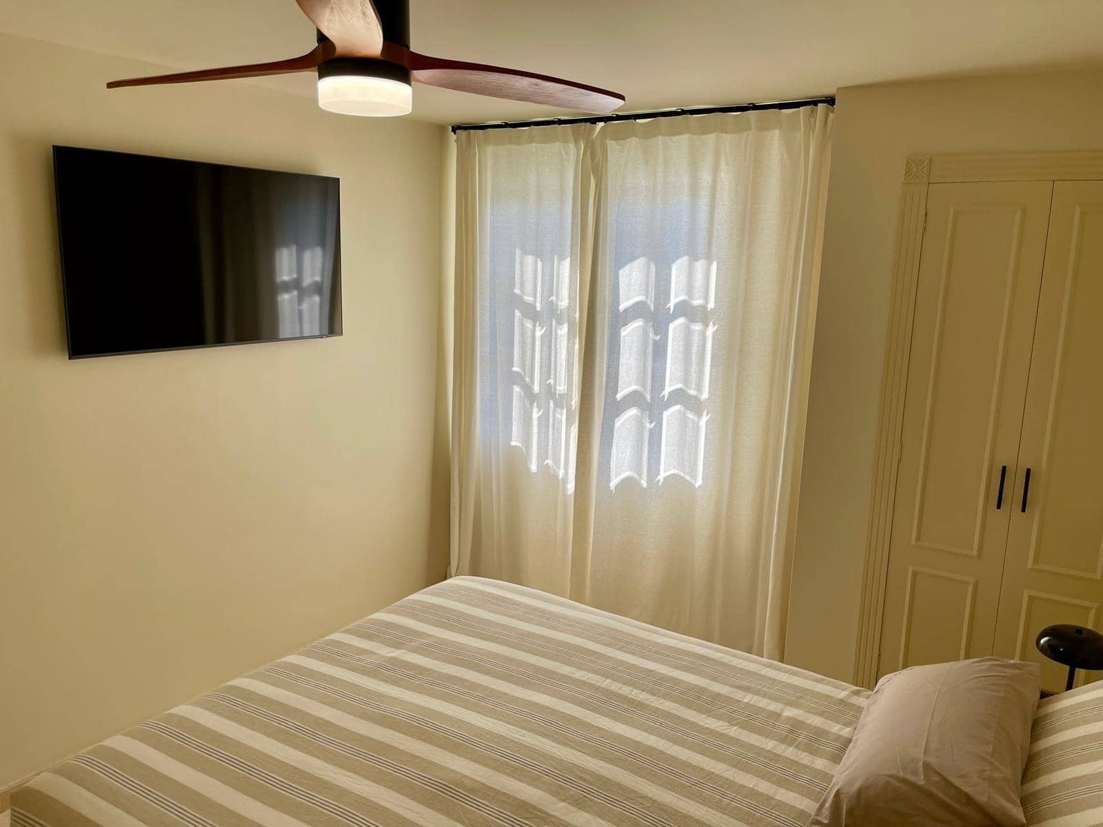 4 quarto Apartamento para arrendar em Santa Pola - 1 800 € (Ref: 10037459)