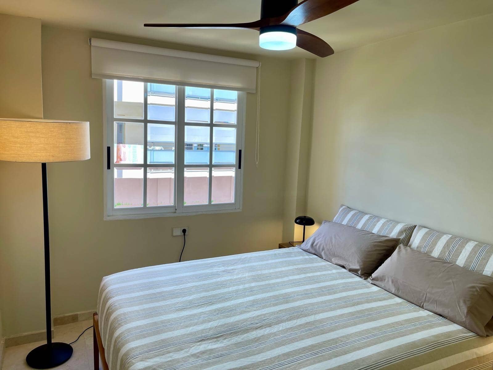 4 quarto Apartamento para arrendar em Santa Pola - 1 800 € (Ref: 10037459)