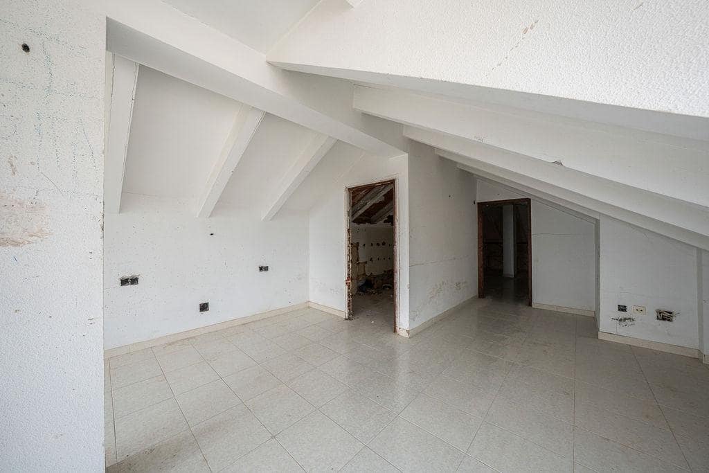 10 bedroom Villa for sale in Callosa d'En Sarria with pool - € 1,300,000 (Ref: 10043021)