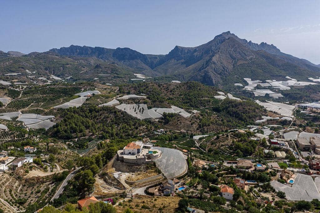 10 bedroom Villa for sale in Callosa d'En Sarria with pool - € 1,300,000 (Ref: 10043021)