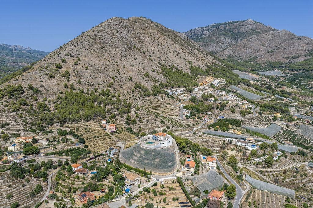 10 bedroom Villa for sale in Callosa d'En Sarria with pool - € 1,300,000 (Ref: 10043021)