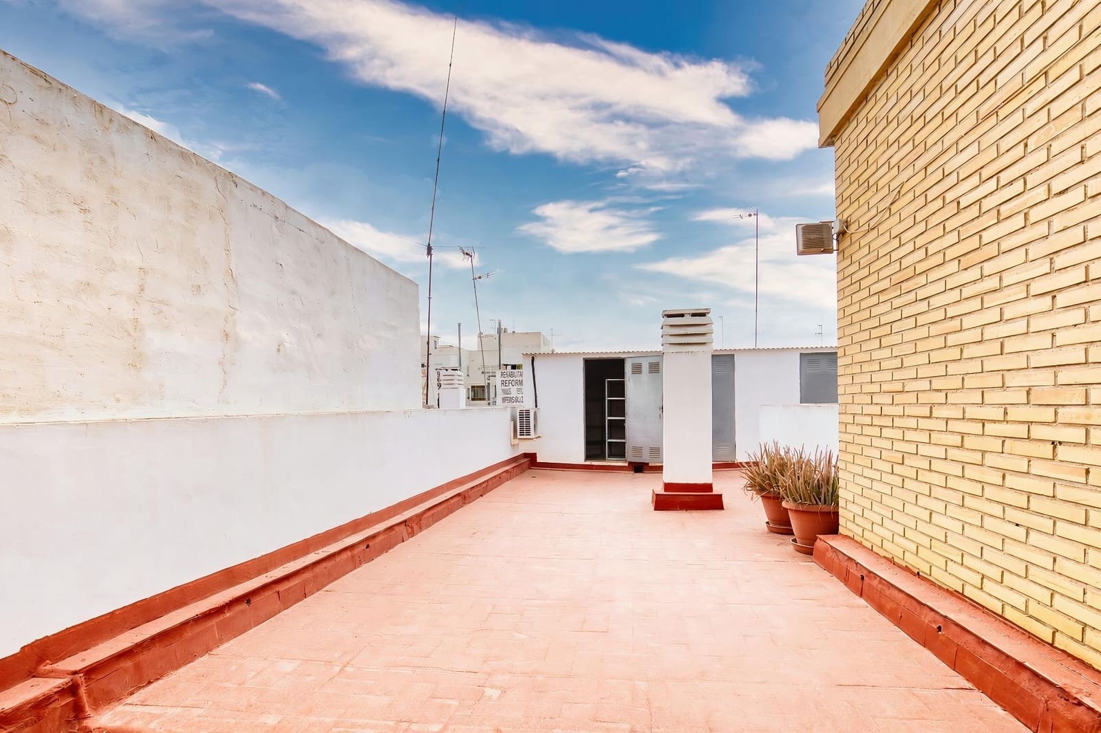 2 Zimmer Wohnung zu verkaufen in Elche / Elx mit Garage - 149.900 € (Ref: 10047327)