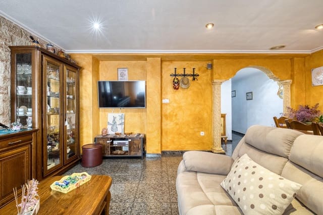 2 Zimmer Wohnung zu verkaufen in Elche / Elx mit Garage - 149.900 € (Ref: 10047327)