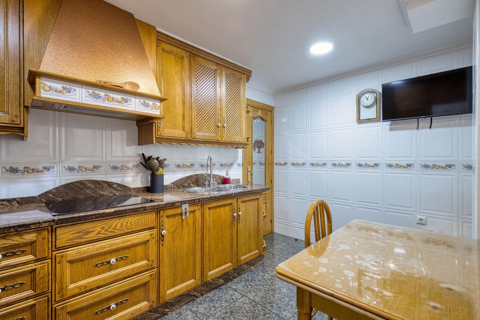 2 Zimmer Wohnung zu verkaufen in Elche / Elx mit Garage - 149.900 € (Ref: 10047327)