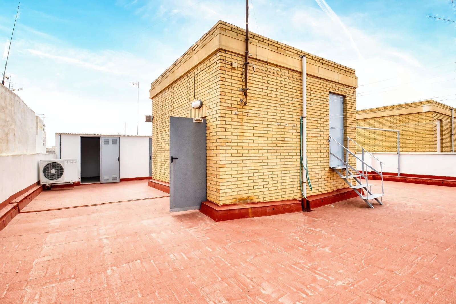 2 Zimmer Wohnung zu verkaufen in Elche / Elx mit Garage - 149.900 € (Ref: 10047327)