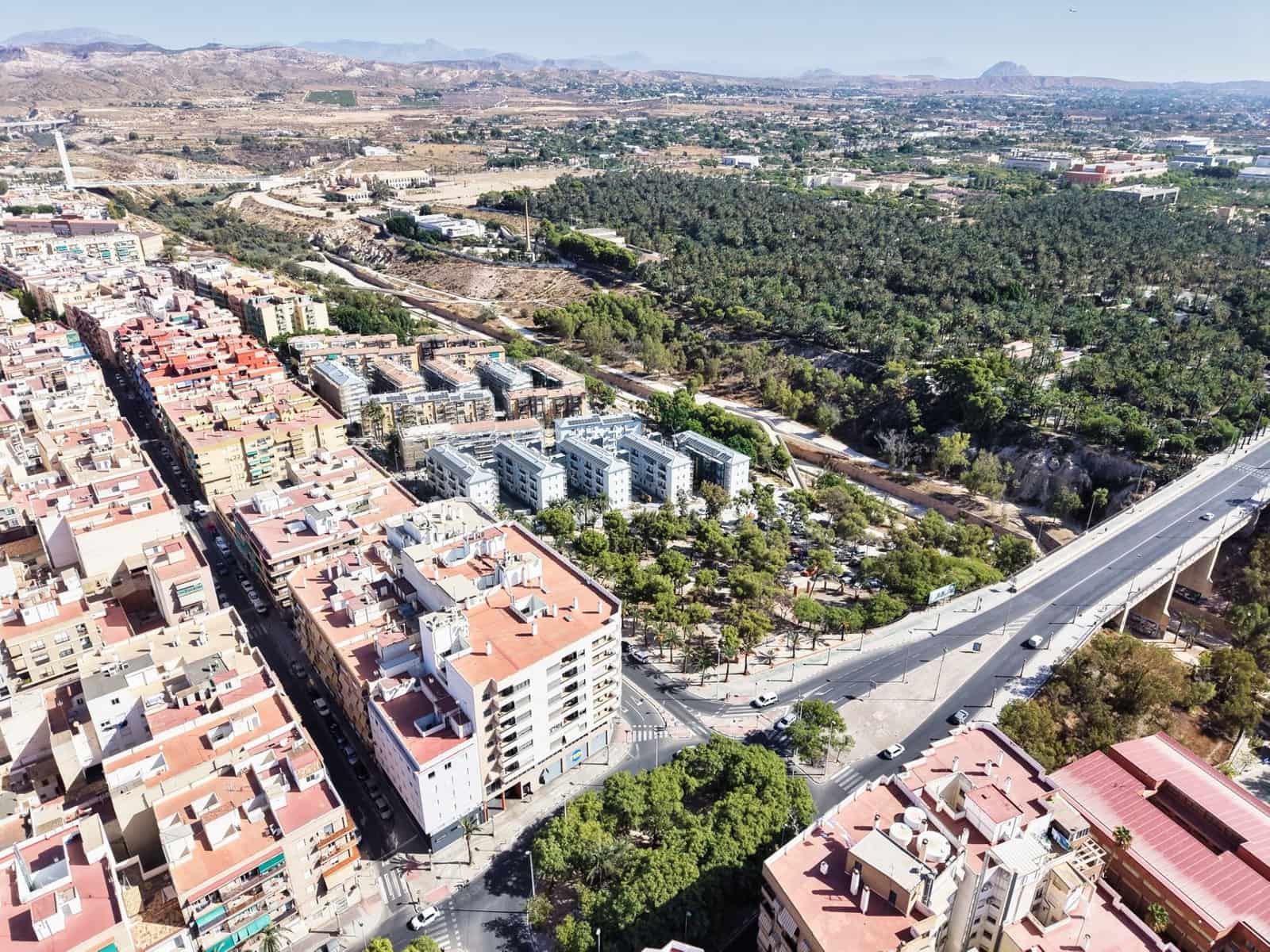 3 bedroom Flat for sale in Elche / Elx - € 154,000 (Ref: 10049272)