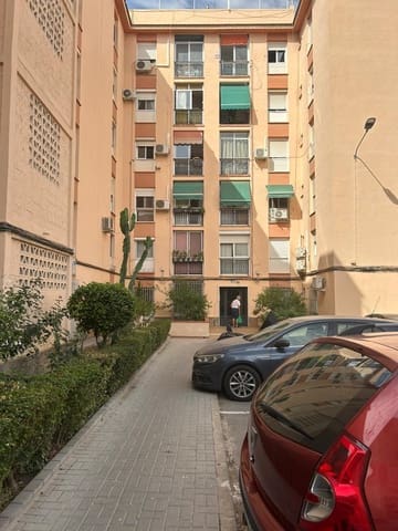 6 sovrum Lägenhet till salu i Alicante stad med garage - 165 000 € (Ref: 10049273)