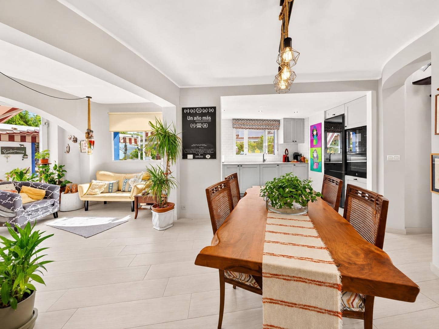 4 bedroom Villa for sale in Denia with garage - € 685,000 (Ref: 10055285)