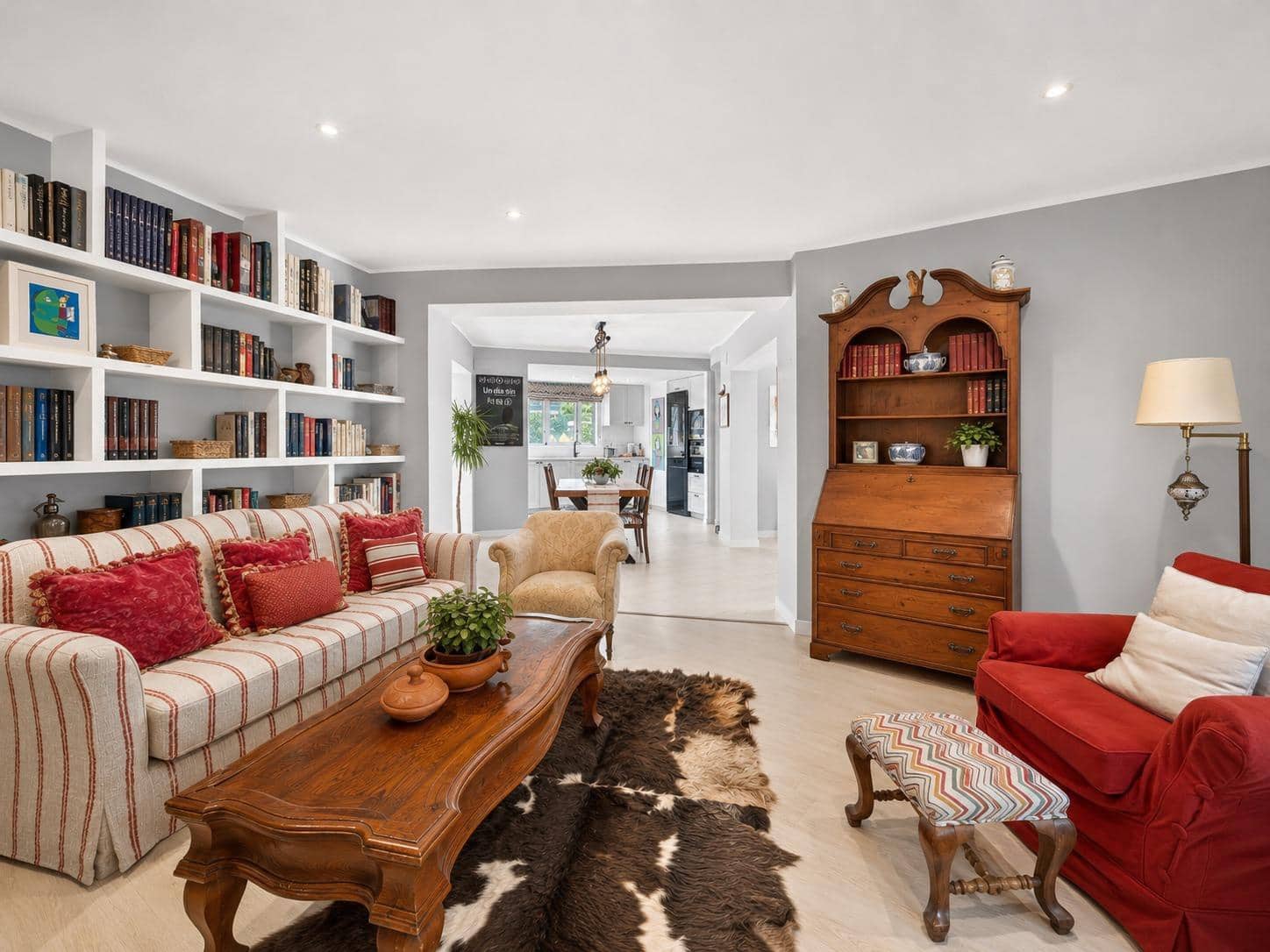 4 bedroom Villa for sale in Denia with garage - € 685,000 (Ref: 10055285)