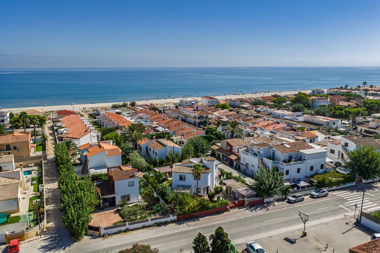 4 bedroom Villa for sale in Denia with garage - € 685,000 (Ref: 10055285)