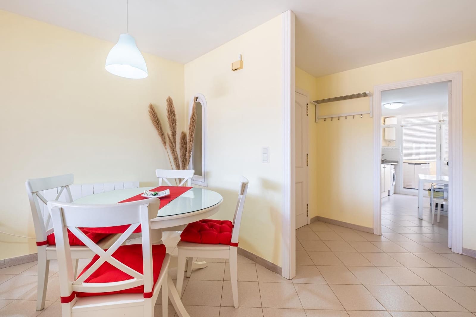 2 sovrum Lägenhet att hyra i Arenal med pool garage - 1 600 € (Ref: 10075657)