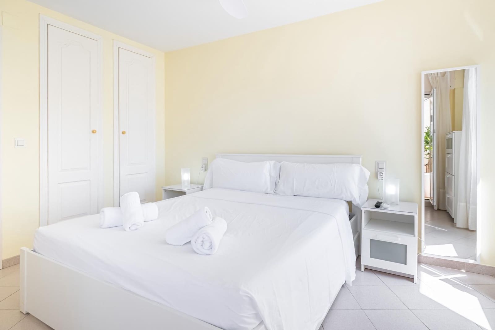 2 sovrum Lägenhet att hyra i Arenal med pool garage - 1 600 € (Ref: 10075657)