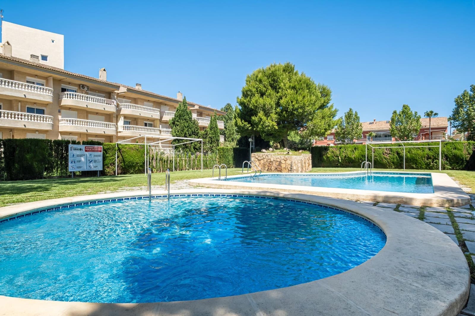2 sovrum Lägenhet att hyra i Arenal med pool garage - 1 600 € (Ref: 10075657)
