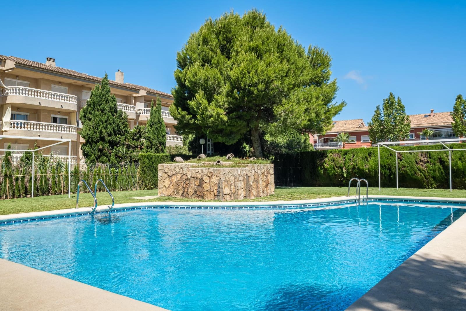 2 sovrum Lägenhet att hyra i Arenal med pool garage - 1 600 € (Ref: 10075657)