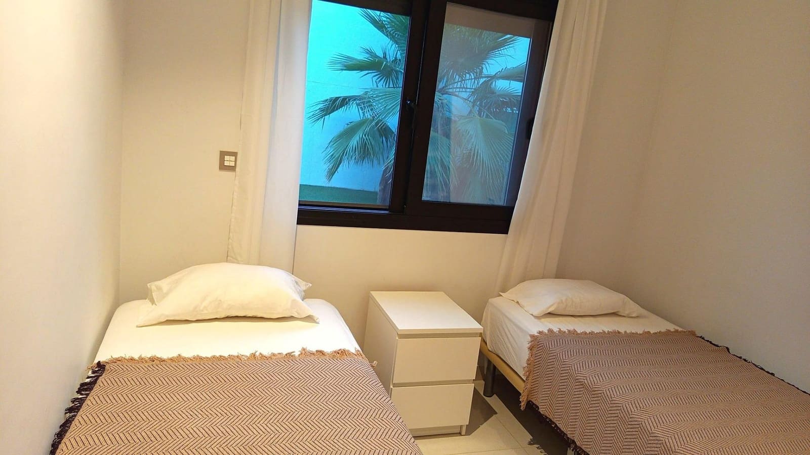 3 bedroom Villa for rent in Finestrat with pool garage - € 3,000 (Ref: 10081230)