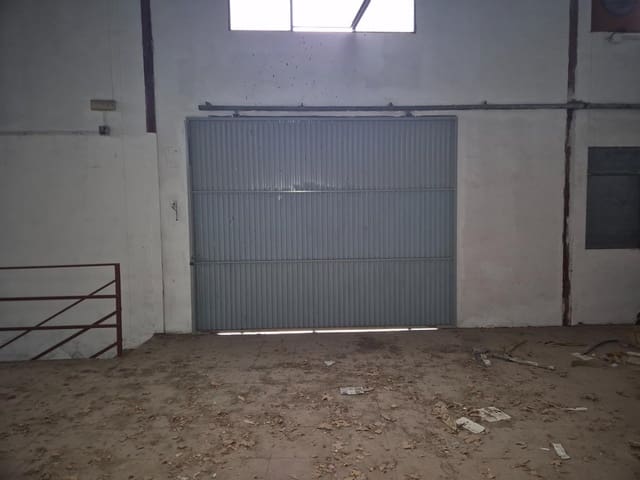 Bedrijf te huur in Elche / Elx - € 1.700 (Ref: 10086149)