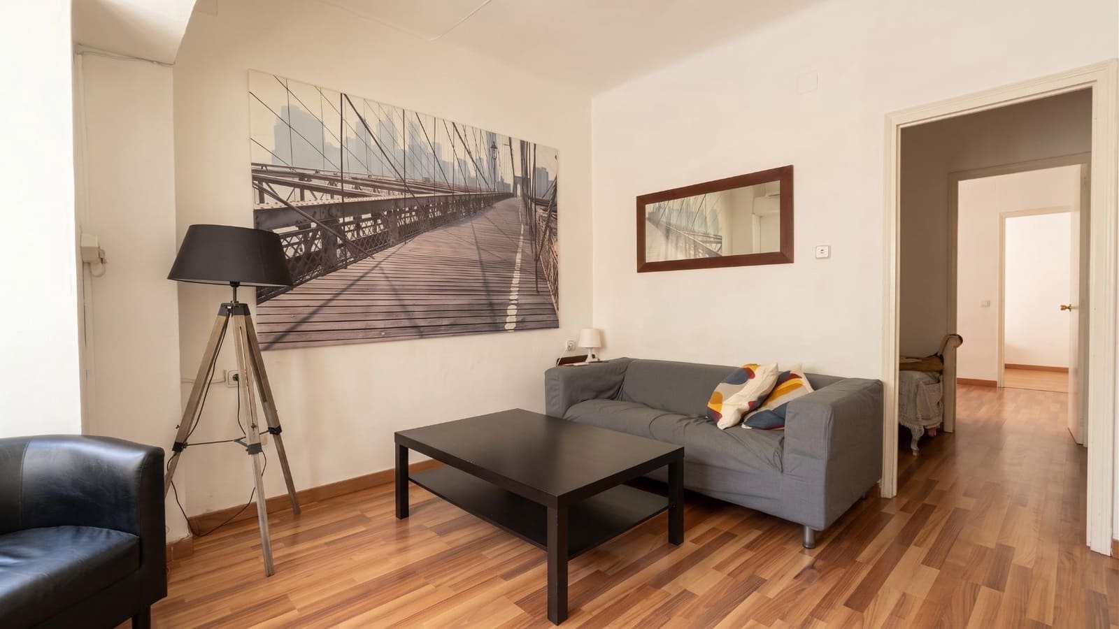 Appartement de 2 chambres à louer à Alicante ville - 900 € (Ref: 10086150)
