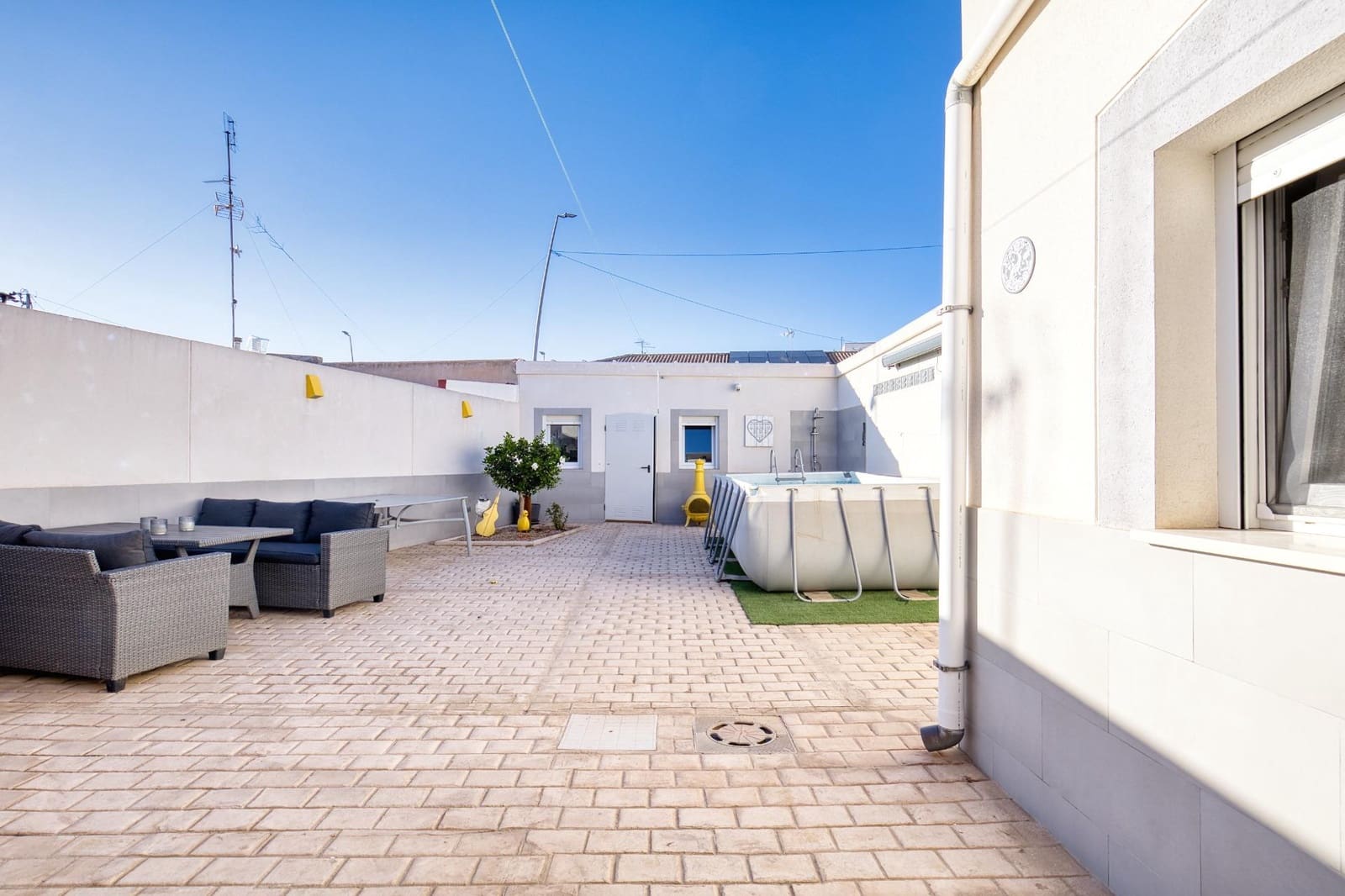 Pareado de 3 habitaciones en San Cayetano en venta con garaje - 320.000 € (Ref: 10086159)