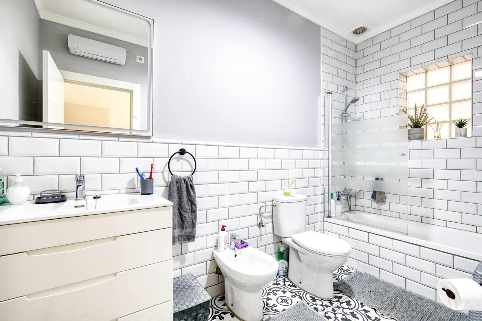 Pareado de 3 habitaciones en San Cayetano en venta con garaje - 320.000 € (Ref: 10086159)