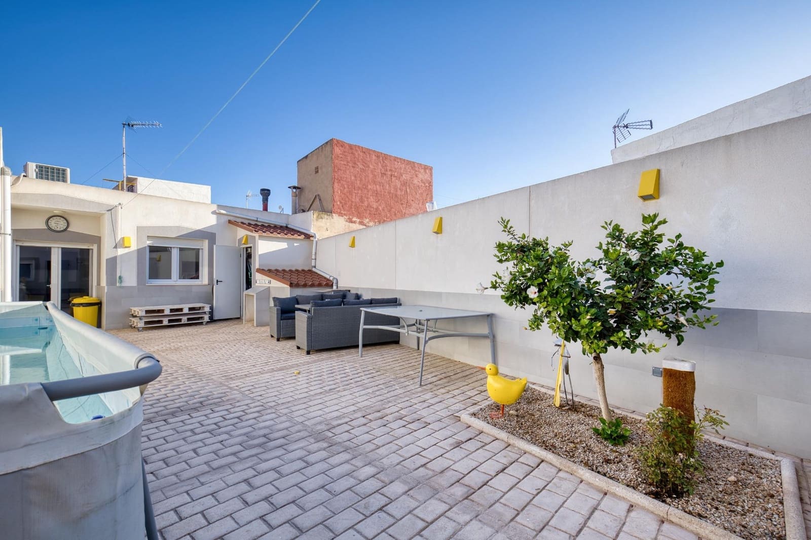 Pareado de 3 habitaciones en San Cayetano en venta con garaje - 320.000 € (Ref: 10086159)