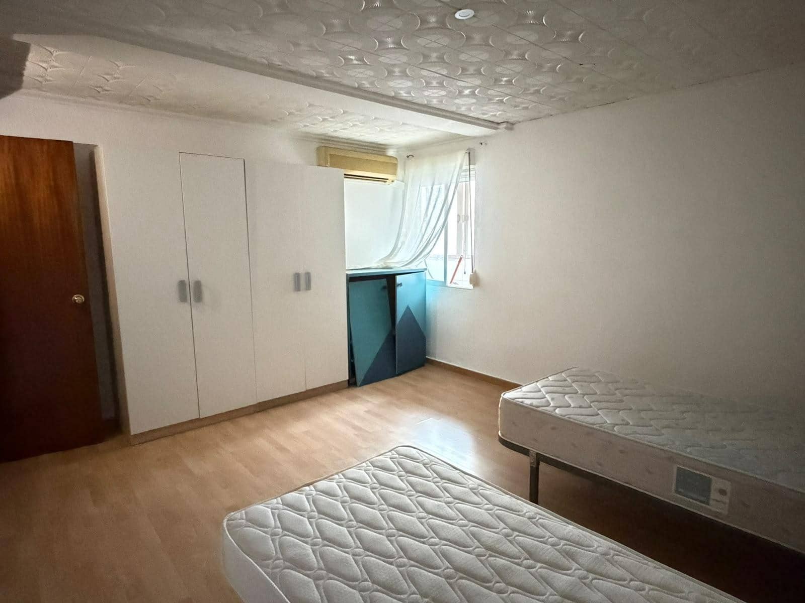 Piso de 4 habitaciones en Canals en venta - 95.000 € (Ref: 10094634)