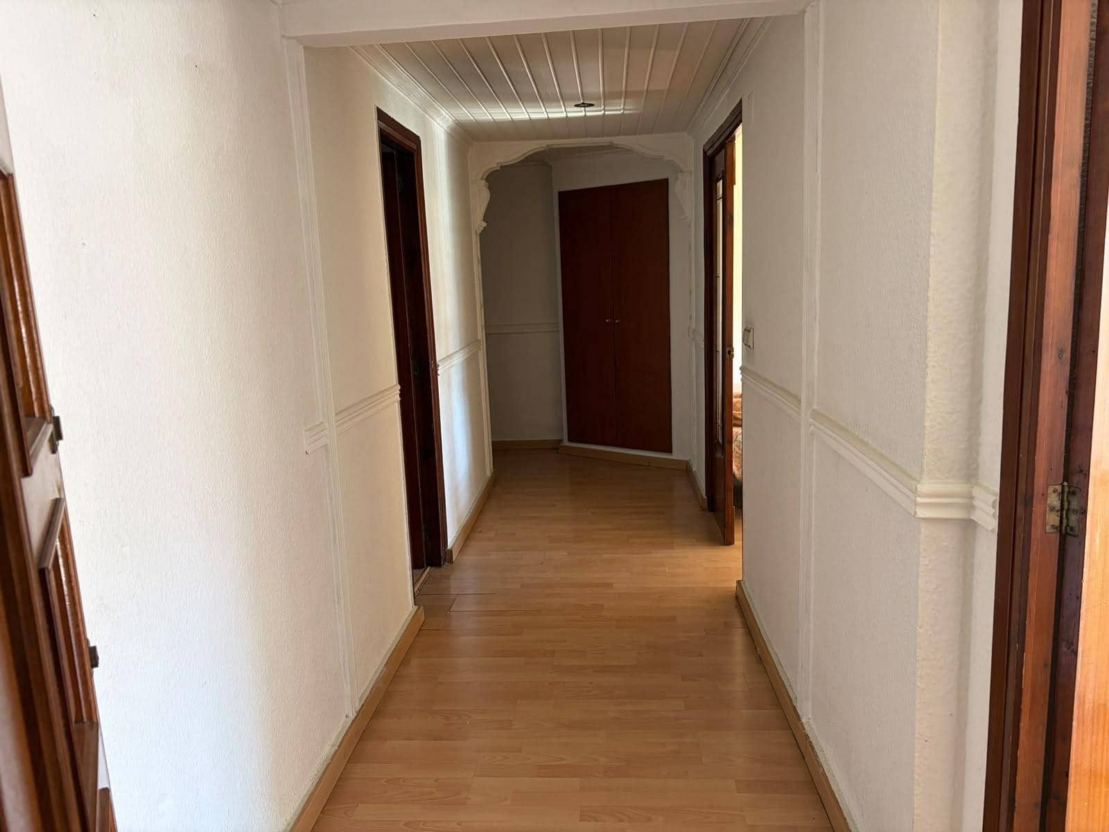 Piso de 4 habitaciones en Canals en venta - 95.000 € (Ref: 10094634)