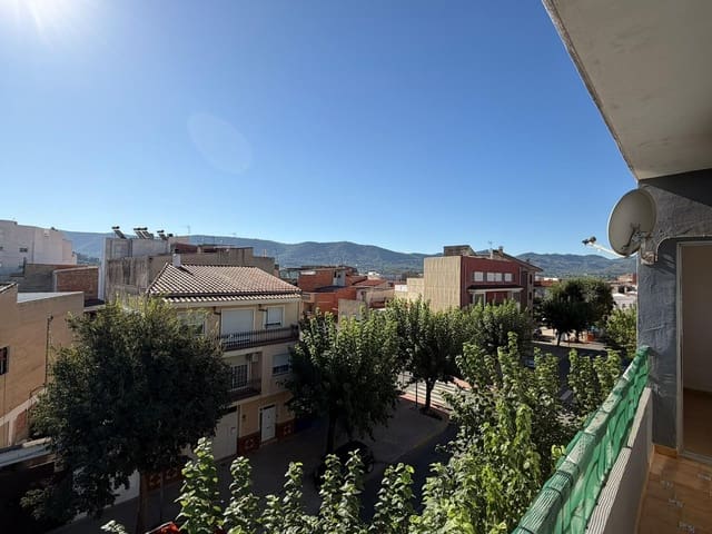 Piso de 4 habitaciones en Canals en venta - 95.000 € (Ref: 10094634)
