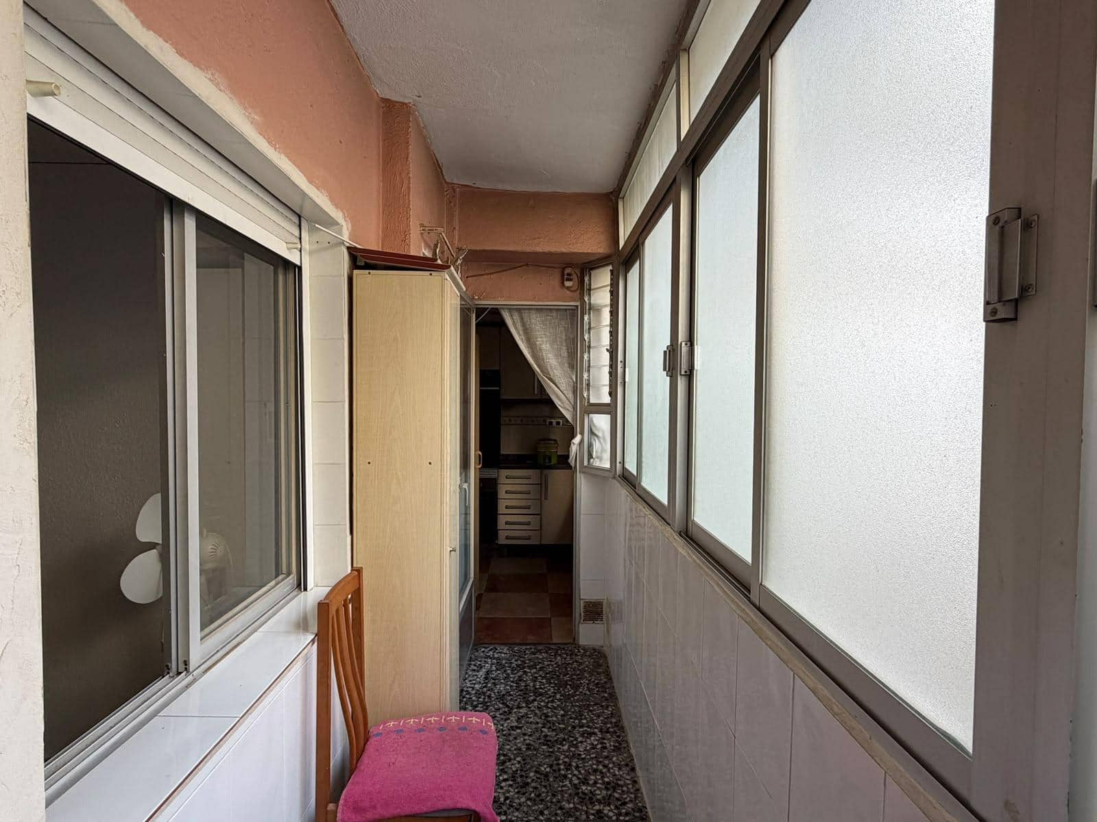 4 bedroom Flat for sale in Canals - € 95,000 (Ref: 10094634)
