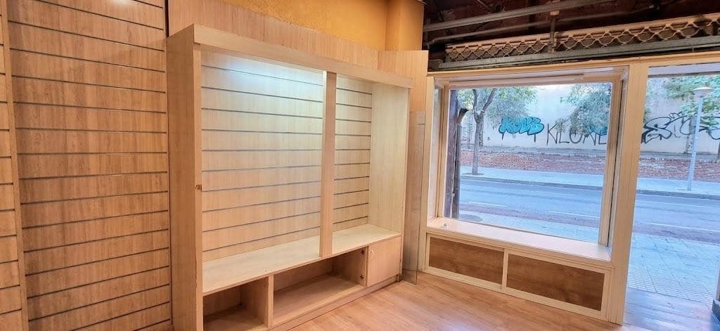Local Commercial à louer à Alicante ville - 900 € (Ref: 10098411)