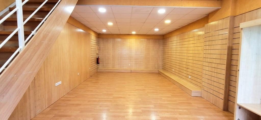 Local Commercial à louer à Alicante ville - 900 € (Ref: 10098411)