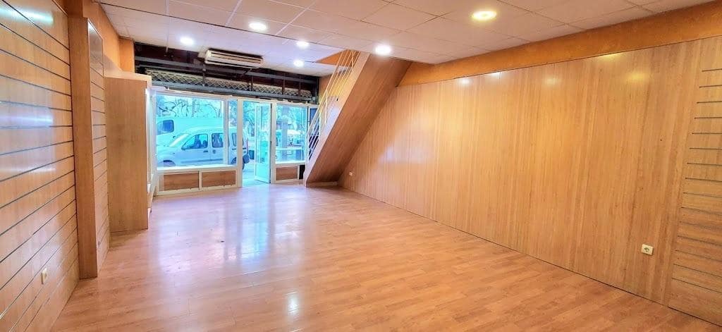Commercial for rent in Alicante / Alacant city - € 900 (Ref: 10098411)