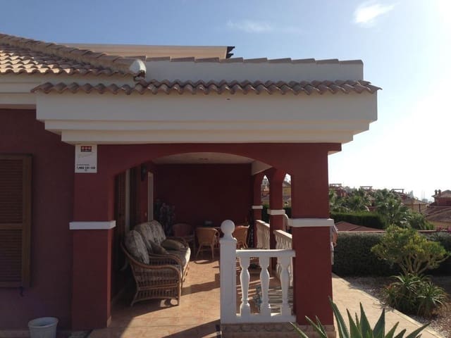 Chalet de 3 habitaciones en Finestrat en alquiler con piscina - 3.490 € (Ref: 10100442)